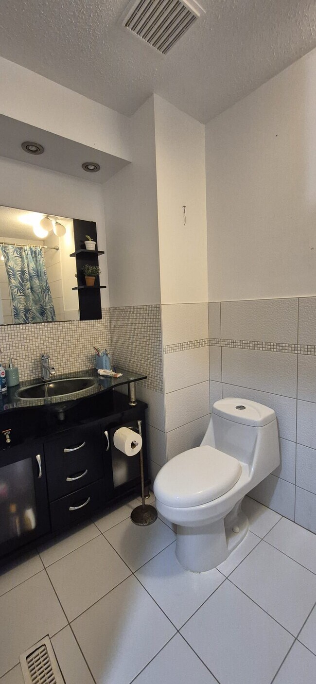 Photo - 134 Lake Village Rd