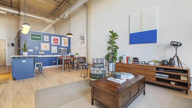 Photo - 758 N Larrabee St Unidad 504