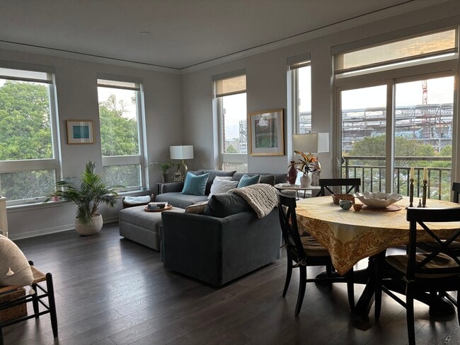 Photo - 1720 Central St