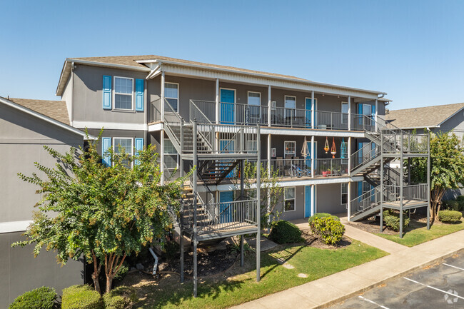 Building Photo - Steeplechase Apartments