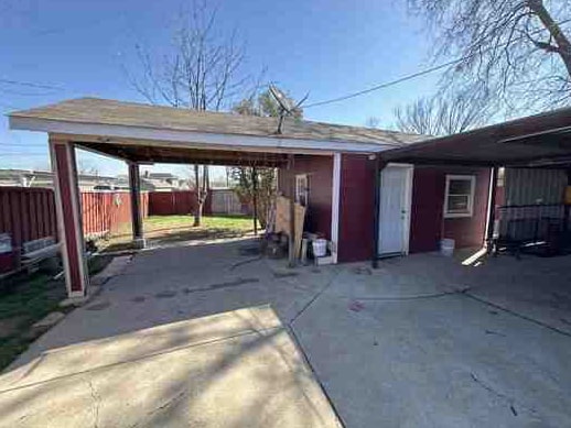 Photo - 1410 Burke Dr