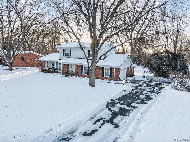 Photo - 126 Orchardale Dr