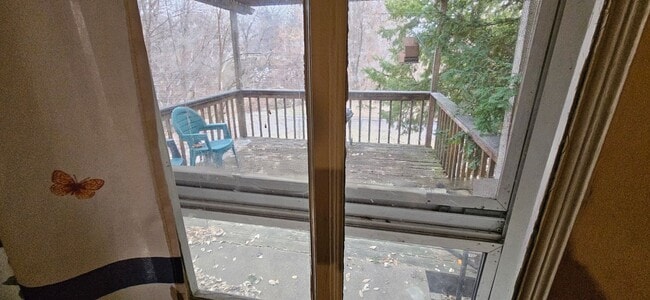 Photo - 1363 W 12th St Unidad 1363 W  12th St.