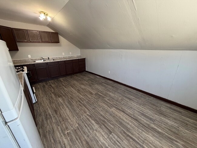 Photo - 4-2 Cronkhite-