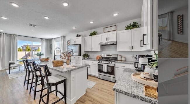 Photo - 3411 N Val Vista Dr