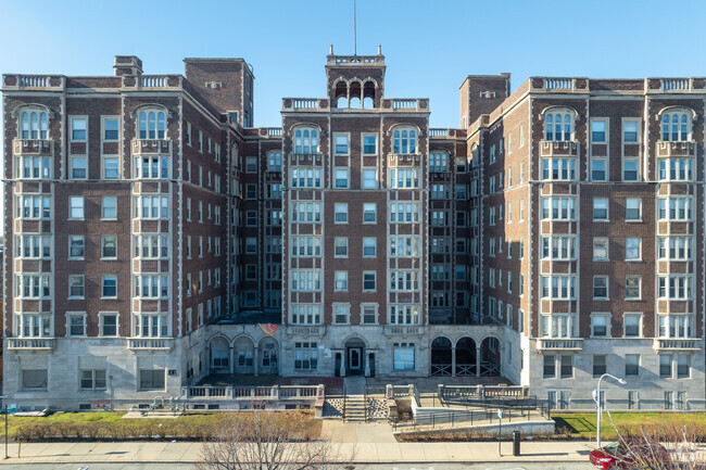 Photo - Jeffery Towers Apartments