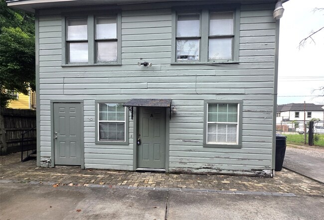 Building Photo - 205 Bryan St Unit A Rental