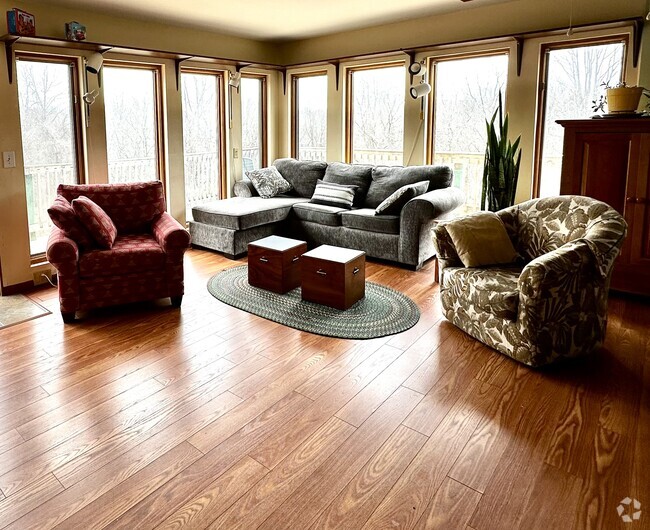 Building Photo - 13530 Scatter Ridge Rd Unit Scenic Scatter Ridge Apt