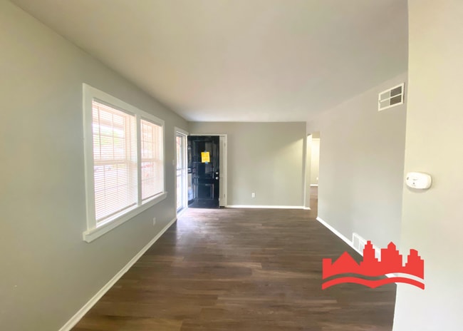 Photo - 1523 Oberle Ave