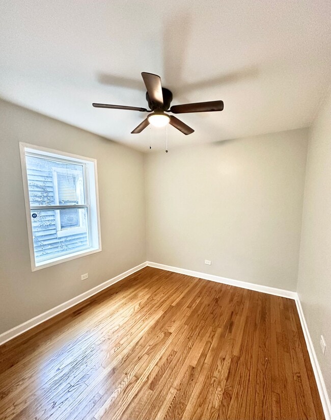 8837 S Wallace St Unit 2 - $600