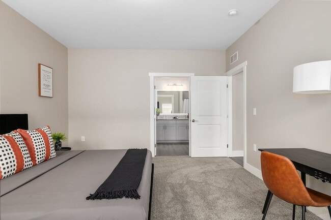 Photo - 5859 Zinfandel Ave Unit SI ID1596529P