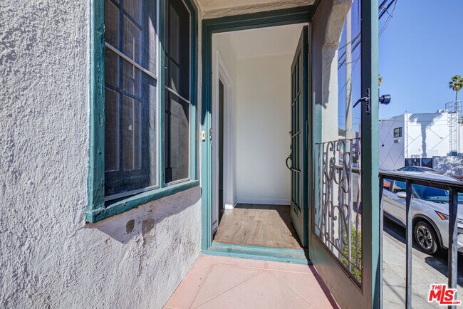 Photo - 1445 N Vista St