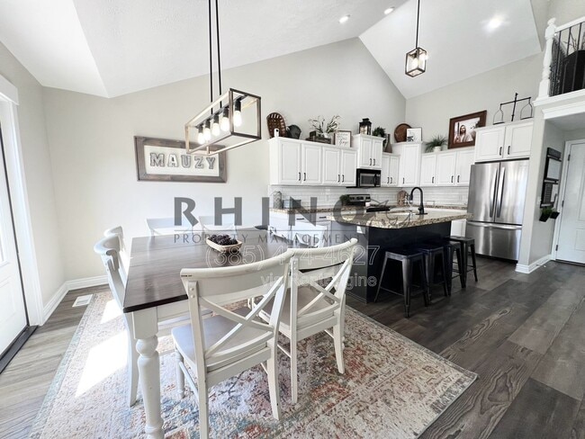 Photo - 4921 W Weatherwood Ln