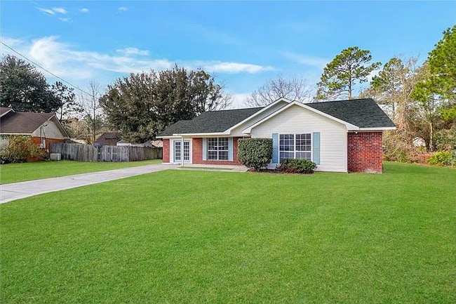 Photo - 2538 Cove St