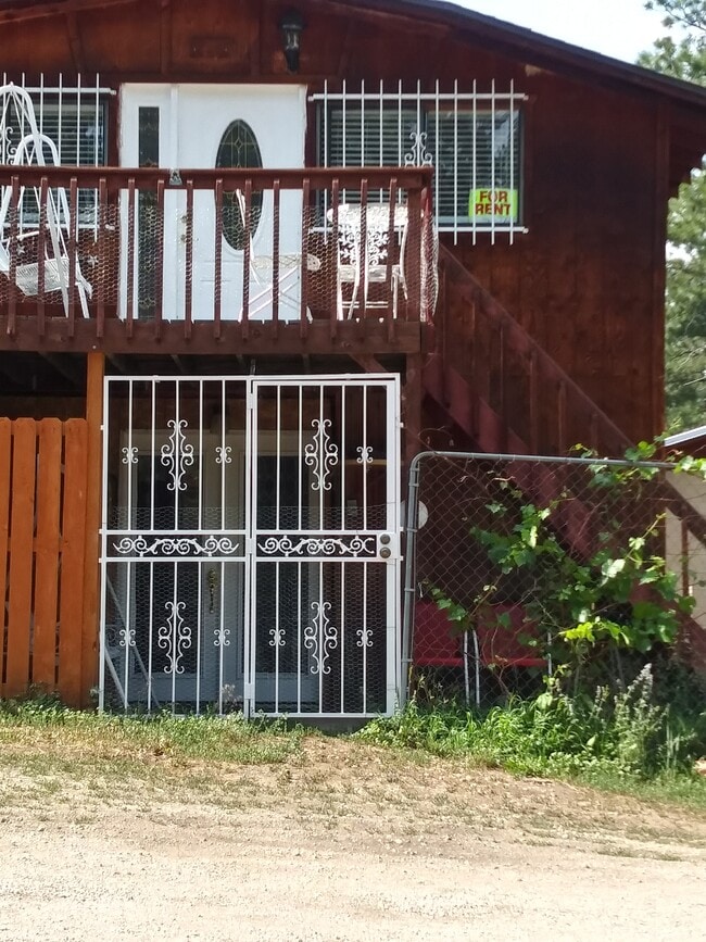 Photo - 8285 Green Ln