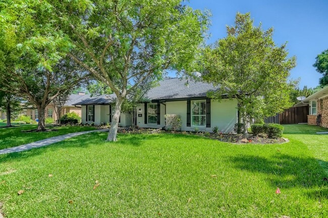 Photo - Charming Prestonwood home with peaceful backyard oasis