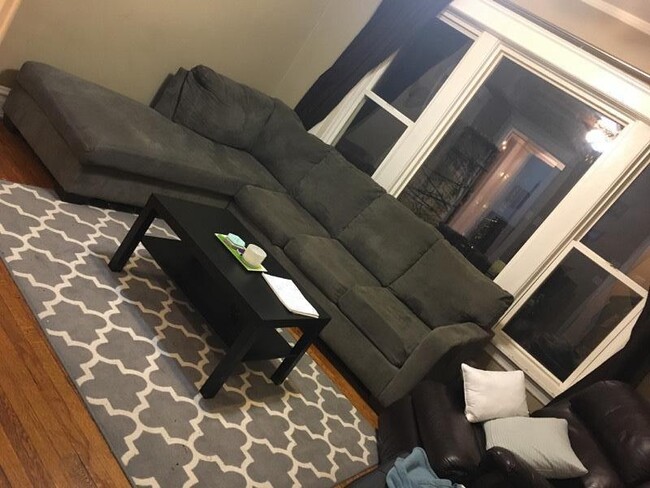 Photo - 6719 N Lakewood Ave Condo Unit 1