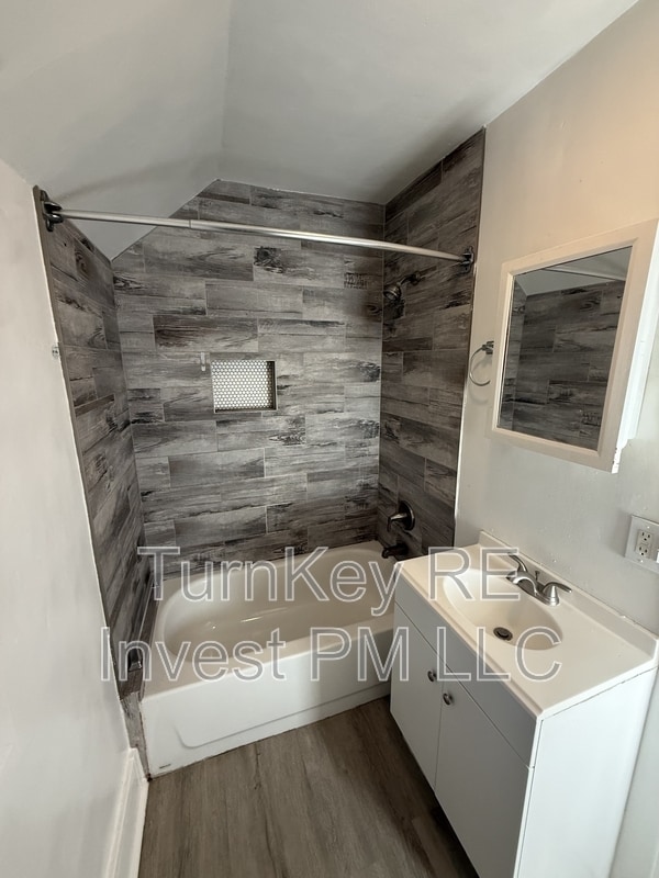 Photo - 111 Center Ave