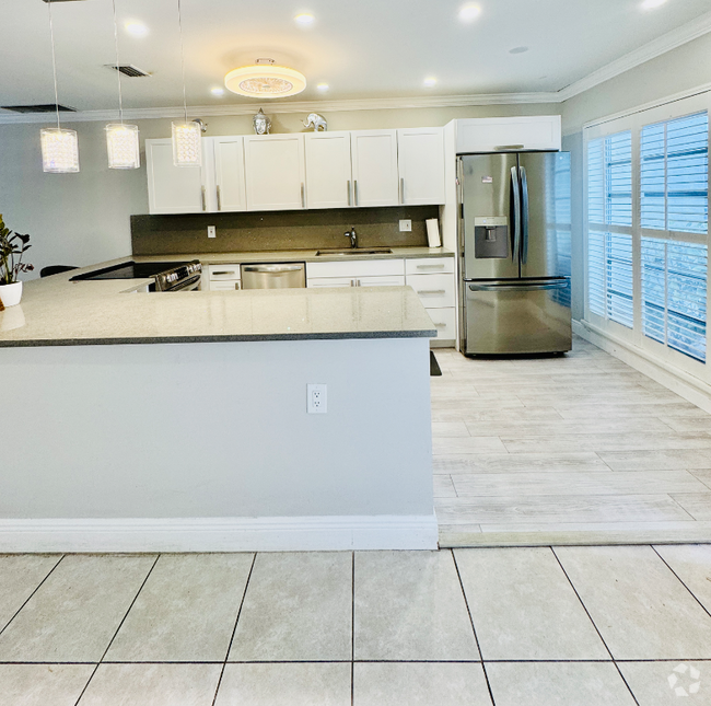 Building Photo - 8757 Bella Vista Dr Rental