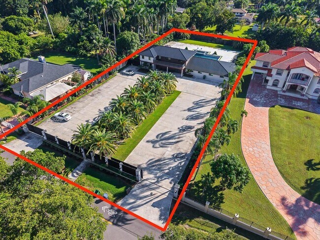 Photo - 280 NE 156th St