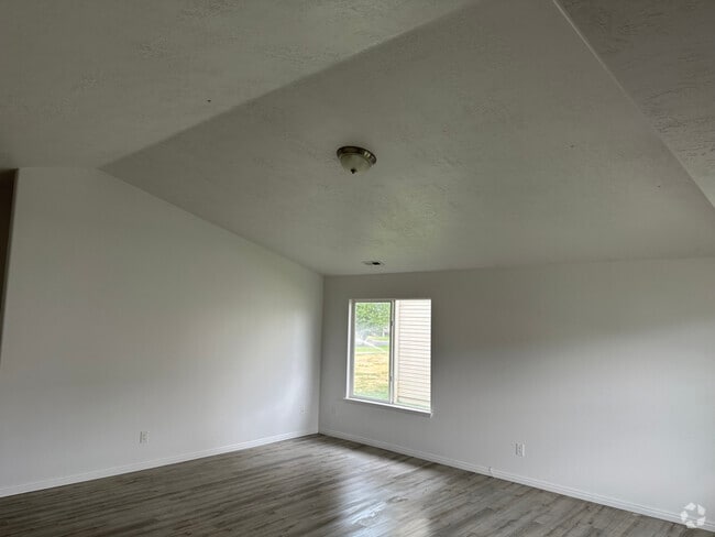 Building Photo - 3127 W 525 N Rental