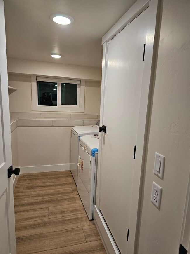 Photo - Crapo's 156 Duplex Unit 2