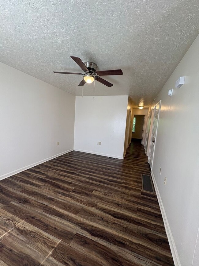 Photo - 3 Bedroom 2 Bath Duplex w/ Finished Basement