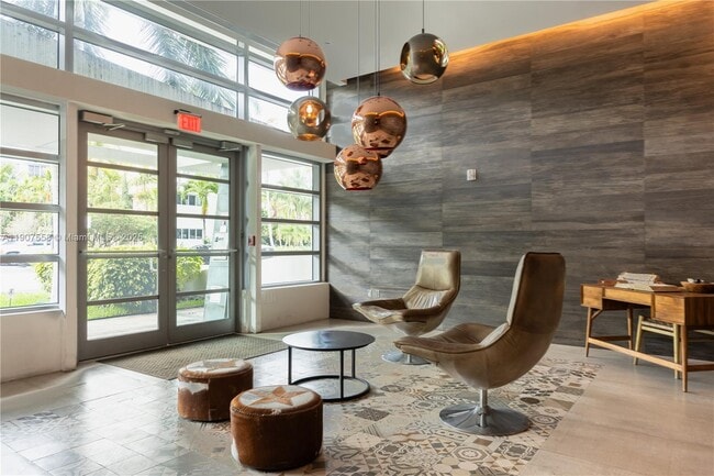 Building Photo - 1025-1092 92nd St Unit 803