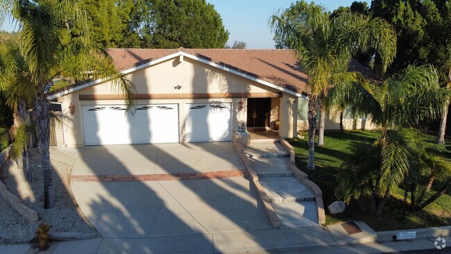 Building Photo - Beautiful 1 Story Porter Ranch, 3 Bedroom,... Rental