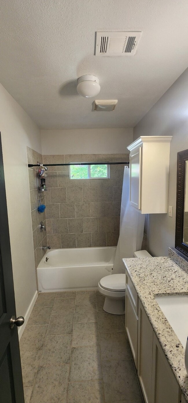 Photo - 950 Madison Ave