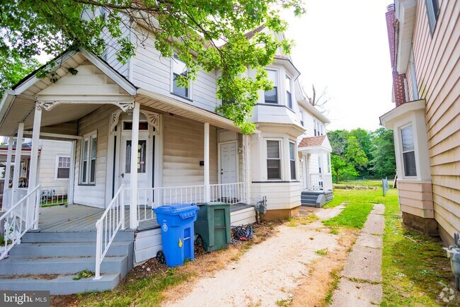 Building Photo - 110 S Main St Rental