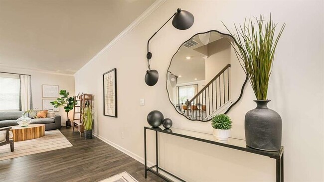 Photo - 2473 Bayberry St