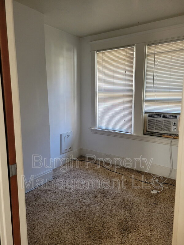 Photo - 441 Locust St