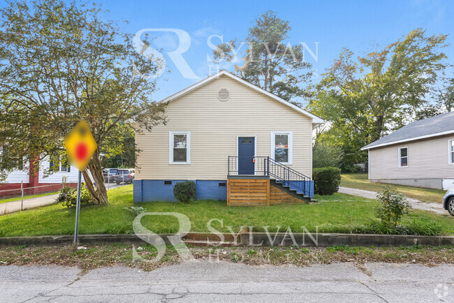 Building Photo - The Lifestyle You Deserve. Rental