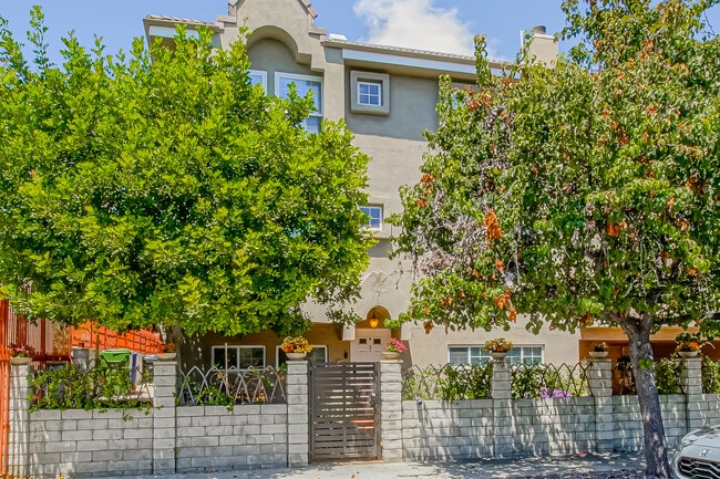10929 Landale St Unidad 1