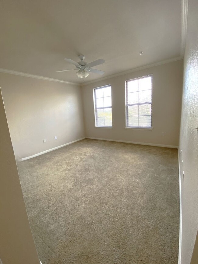 Photo - 1x1 Cozy and convenient. 1st floor unit