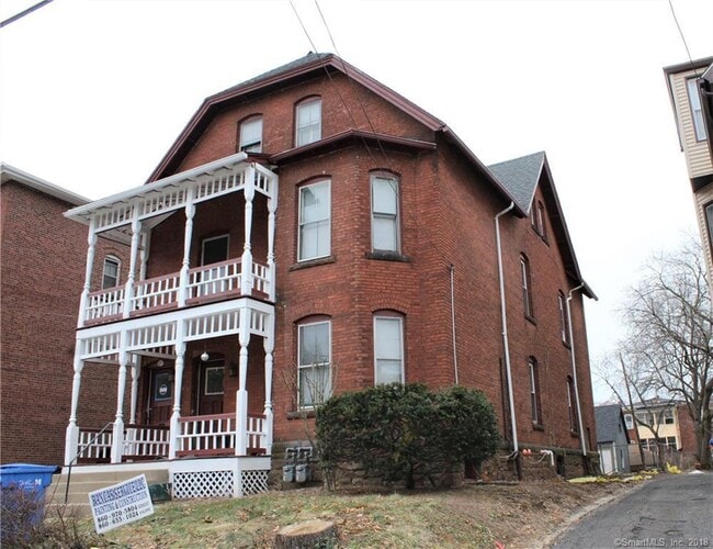 Photo - 99 Hungerford St Unit 2