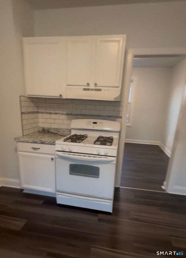 Photo - 183 Ely Ave Unit 1