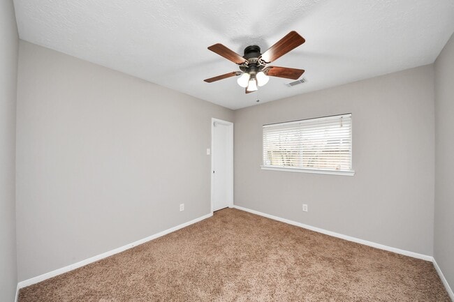 Photo - 4915 Pecan Grove Dr