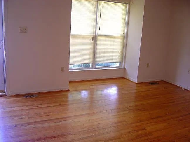 301 Barrington Ln