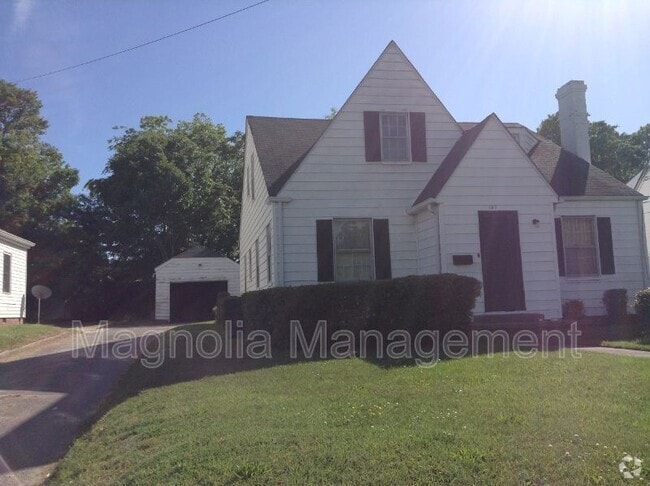Building Photo - 137 W Andrews Ave Rental