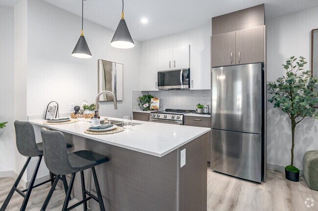 2BR, 2BA A1 - 797SF -
