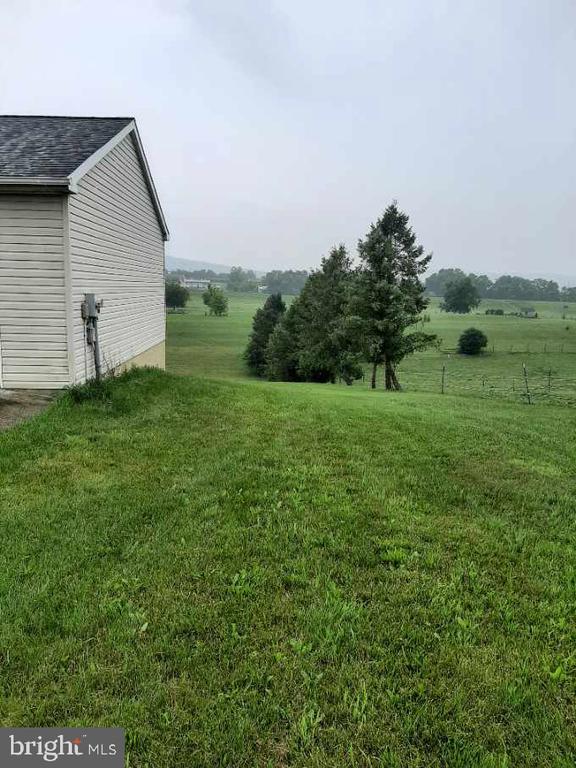 Photo - 533 Reisinger Rd