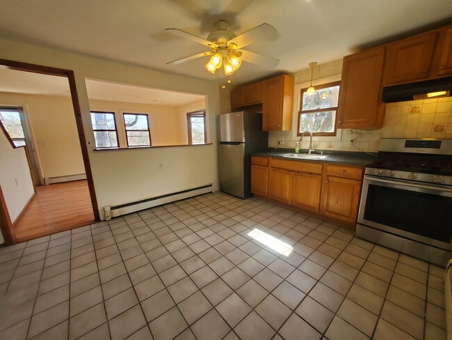 Photo - 5 Woodlawn Ave