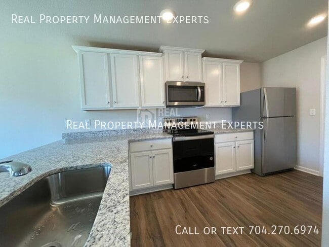 Photo - 8104 Derby Wood Ln