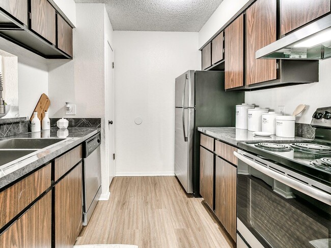 The Grove - Kitchen