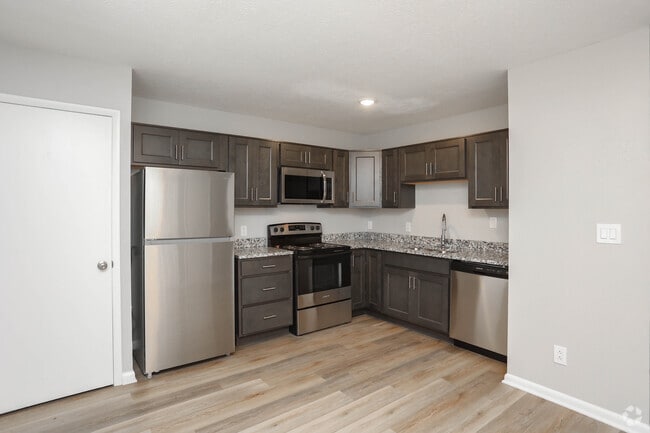 3BR, 2.5BA - 1,315SF - Kitchen/Dining Room