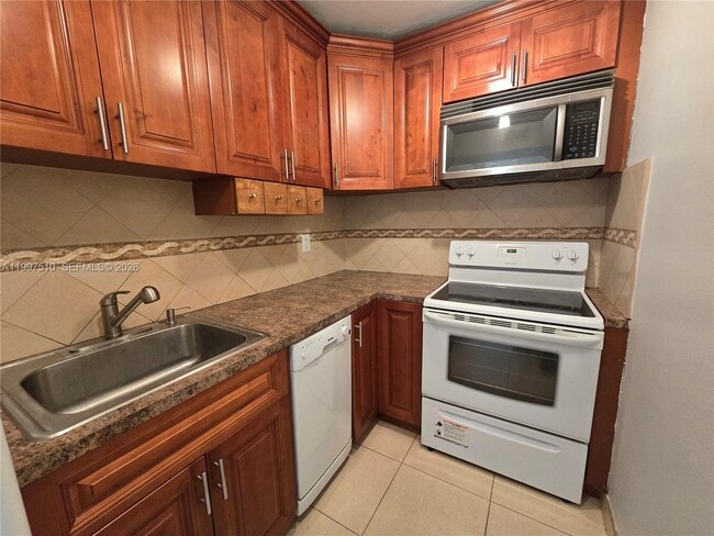 Photo - 4845 NW 7th St Unit 309-5