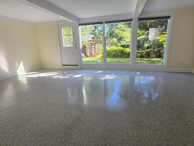 Photo - 106 Bayberry Rd