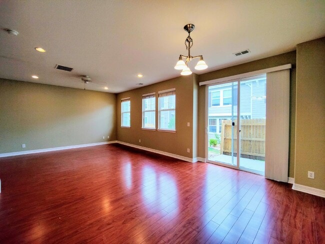 Photo - 9007 Apache Plume Dr